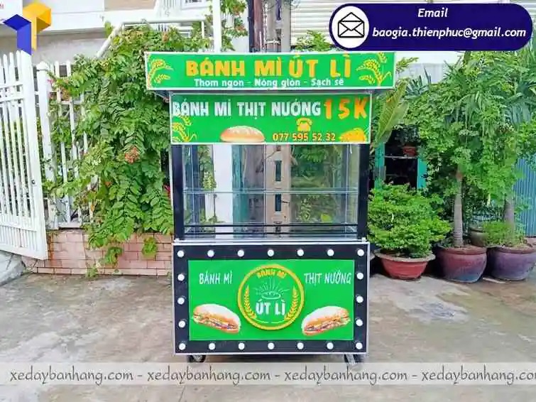 báo giá tủ bán bánh mì bằng sắt