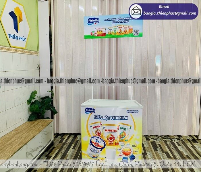quầy nhựa trưng bày sản phẩm