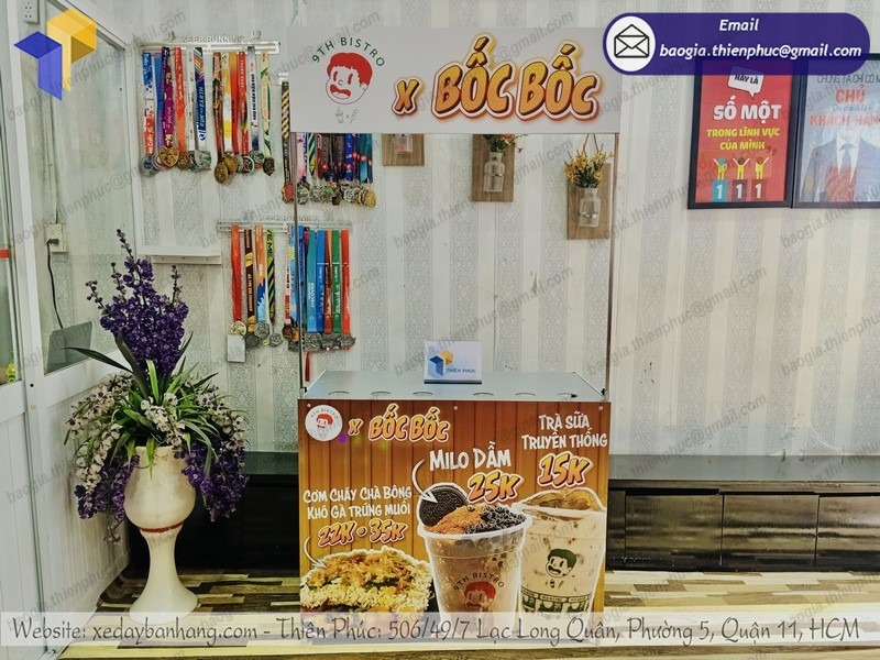 booth sắt bán hàng lưu động