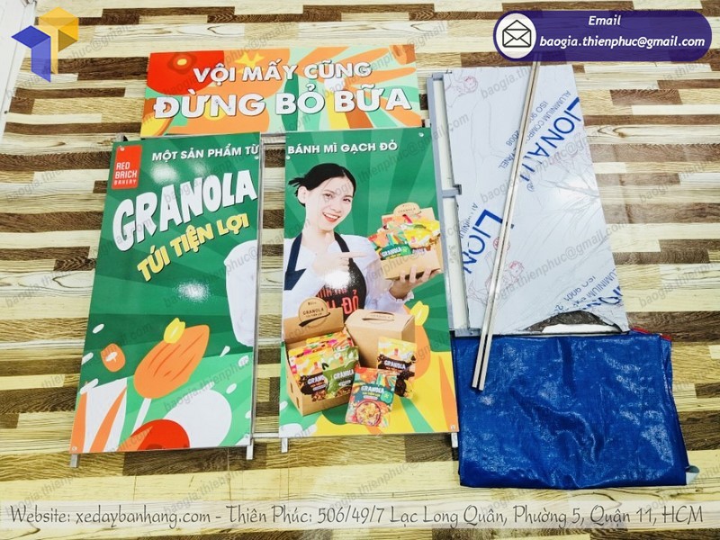 booth sắt quảng cáo GRANOLA rẻ