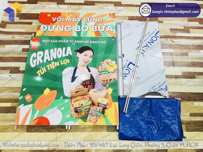 booth sắt quảng cáo GRANOLA