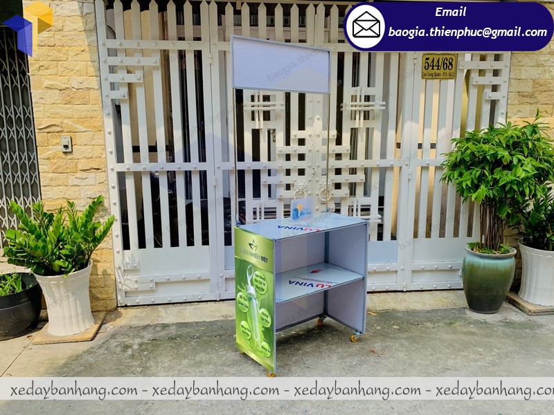 booth sắt bán cần tây đẹp