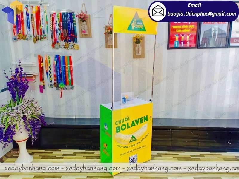 hình ảnh booth sắt bán hàng cao cấp