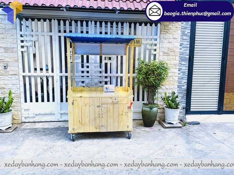 thiết kế tủ gỗ pallet bán cafe