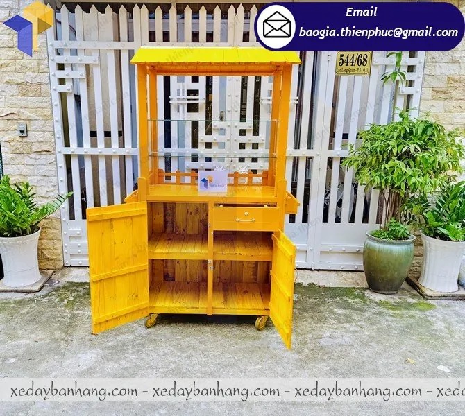 tủ trà sữa bằng gỗ pallet giá rẻ