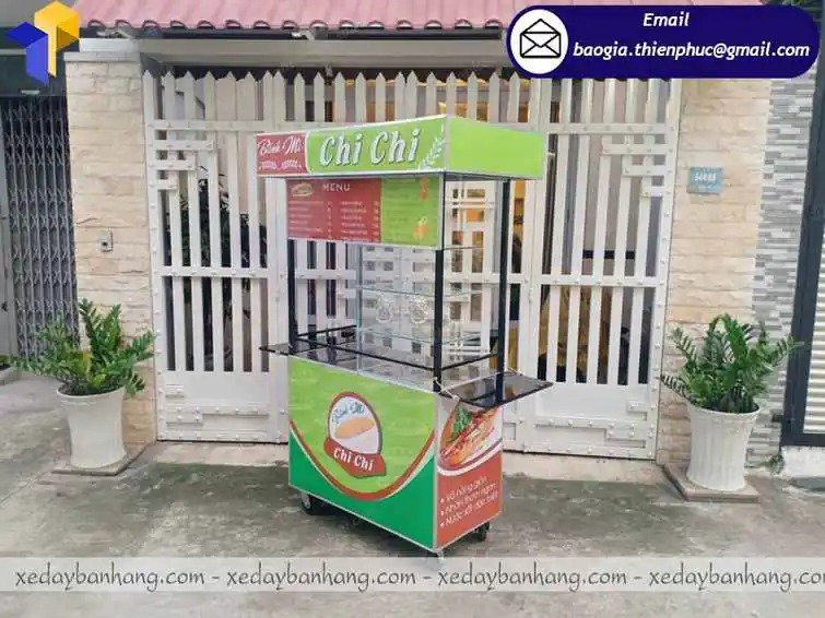 xe bán bánh mì bằng sắt giá rẻ