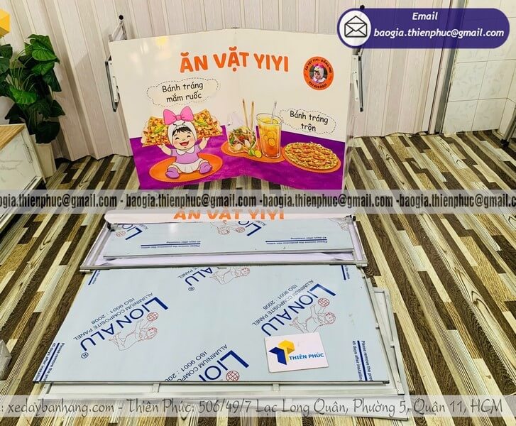 quầy ăn vặt gấp gọn